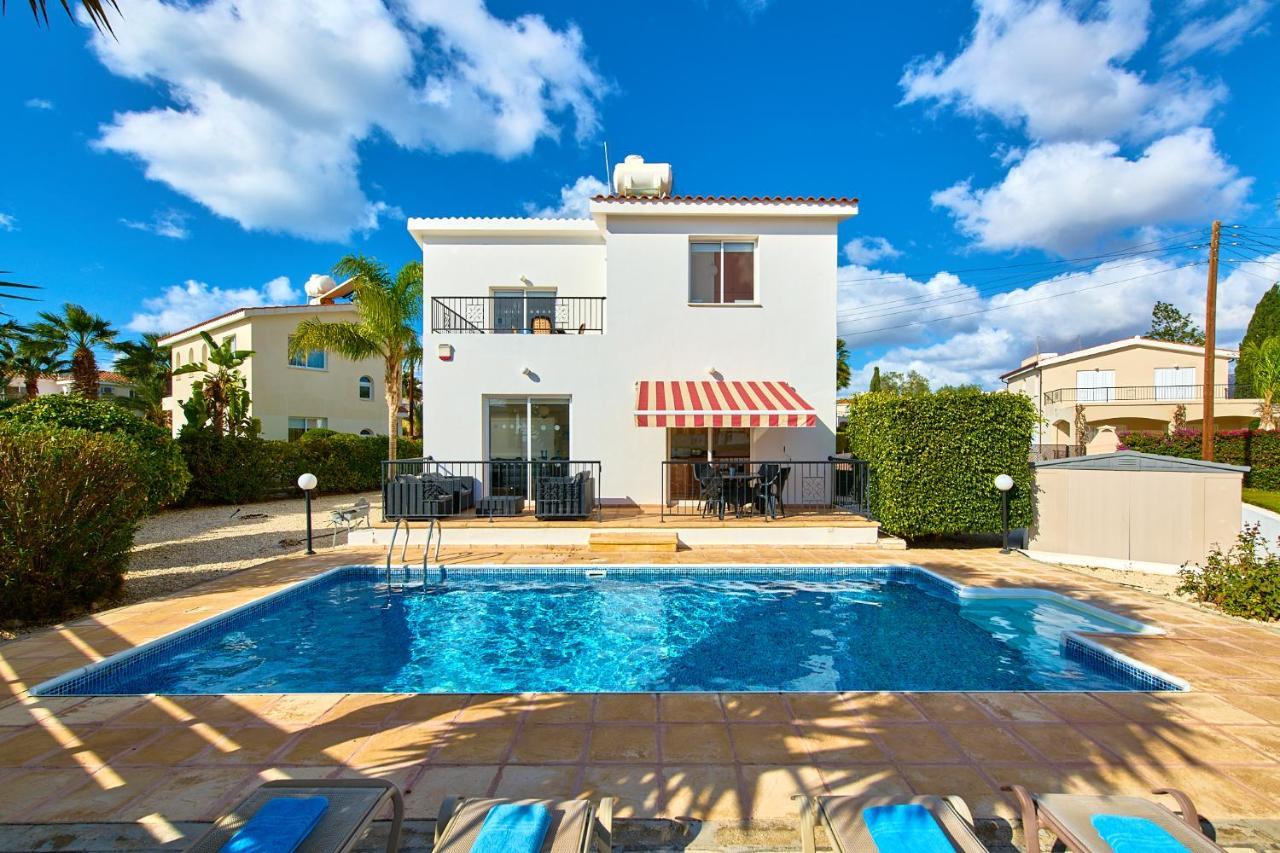 Villa Shiva By Ezoria Villas Коръл бей Екстериор снимка