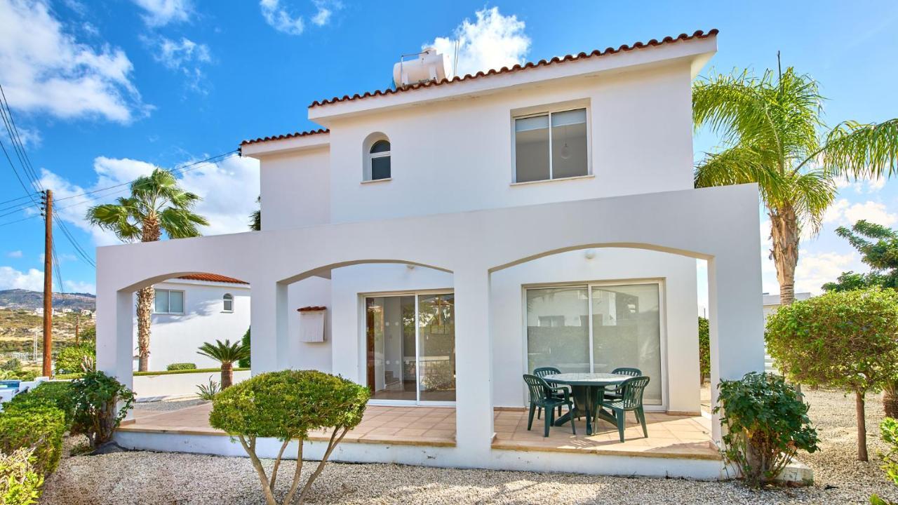 Villa Shiva By Ezoria Villas Коръл бей Екстериор снимка